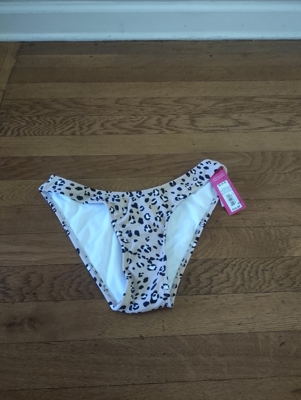 NWT leopard print kana sol cheeky cut bikini bottom with high scoop waist medium